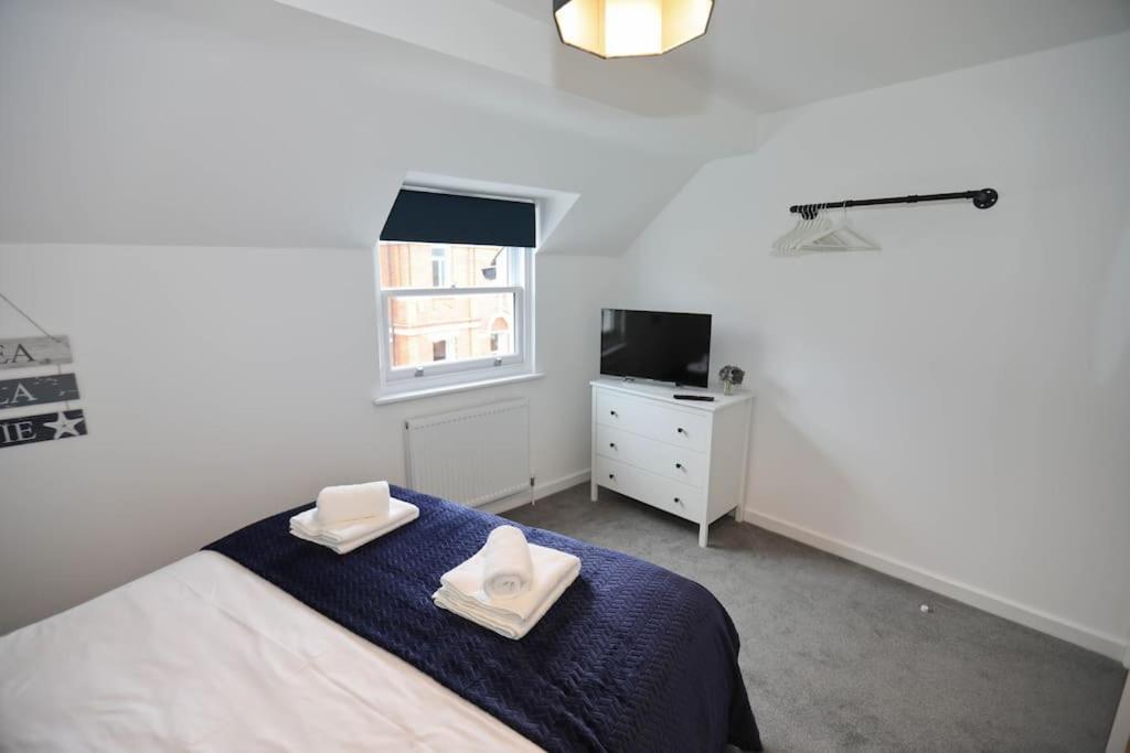 Exmouth - Apartment 1, Strand House - Modern 2 Bedroom Apartment, Perfect Location For Access To Beach & Town Centre - Sleeps 4 Guests - No Parking - Hosted By Rentmyhouse Ngoại thất bức ảnh