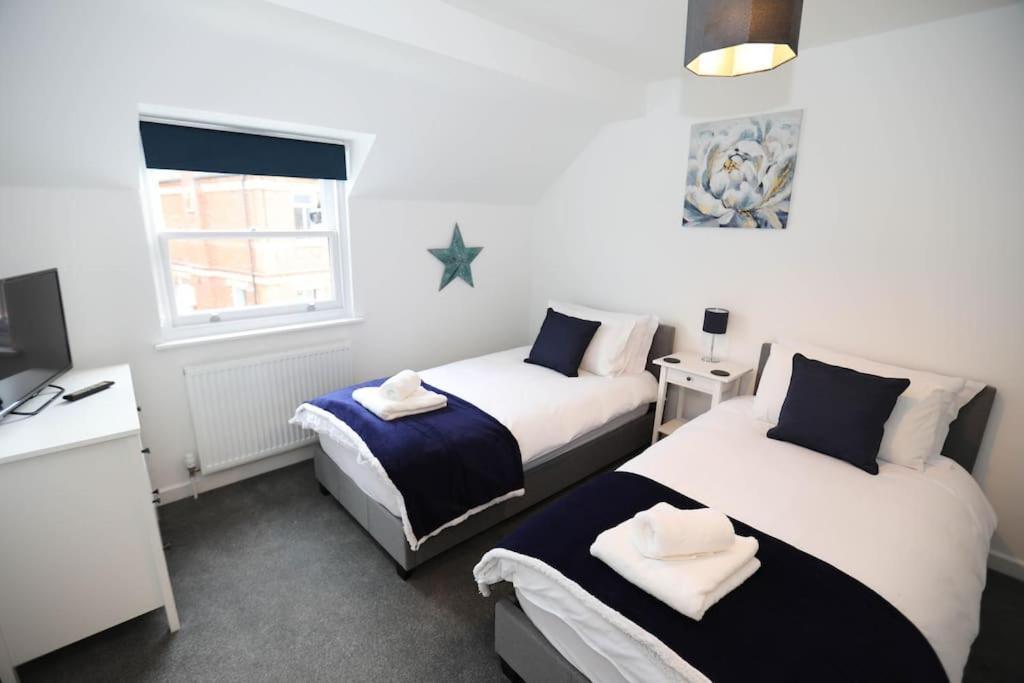 Exmouth - Apartment 1, Strand House - Modern 2 Bedroom Apartment, Perfect Location For Access To Beach & Town Centre - Sleeps 4 Guests - No Parking - Hosted By Rentmyhouse Ngoại thất bức ảnh